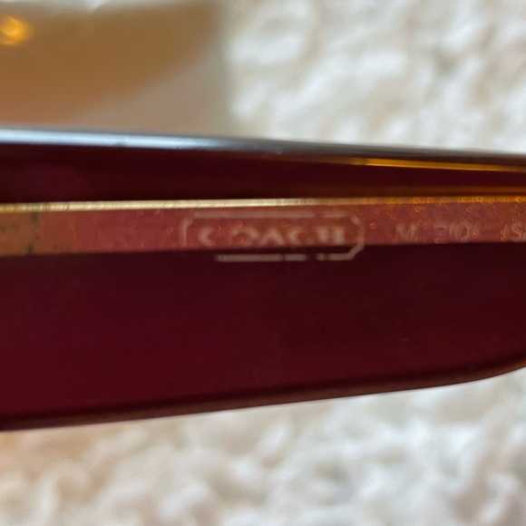 💕👀 VINTAGE AUTHENTIC Coach Sunglasses with Gold Stamp detailing. Beautiful!! - Picture 9 of 12